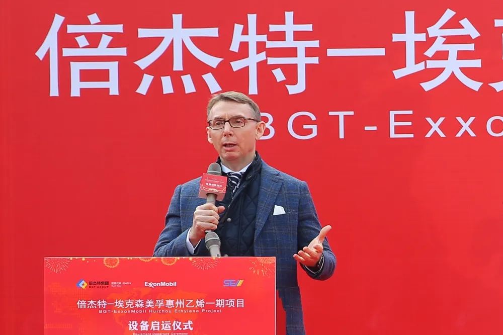精诚合作 携试祠航--？松梨谖靼惨蚁┮黄谙钅可璞钙粼说淅裨猜晒Γ